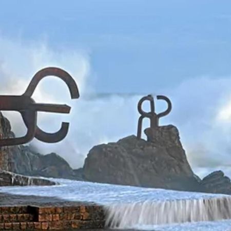 Beach Accommodation Apartment San Sebastian Bagian luar foto
